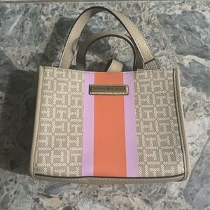 Tommy Hilfiger crossbody